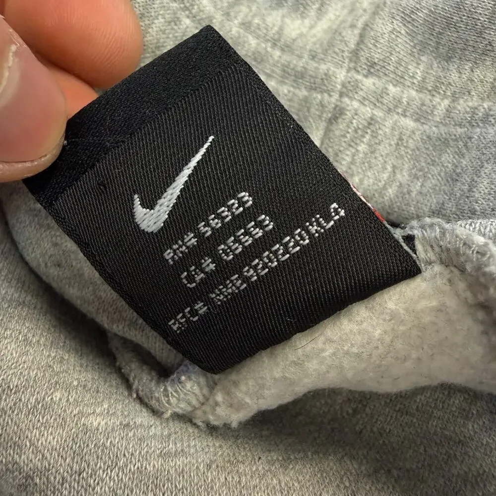 Nike Team XXL men gray Boston Bruins #25 hockey NHL center swoosh hoodie vintage